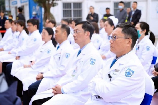 海南省神经疾病中心正式揭牌，北京天坛医院助力“大病不出岛”